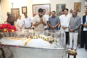 Chiranjeevi Pay Last Respects to Director K Viswanath Photos