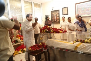 Celebs Pay Last Respects to Director K Viswanath Photos