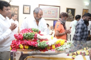 Celebs Pay Last Respects to Director K Viswanath Photos