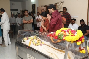 Jeevitha, Rajasekhar Pay Last Respects to Director K Viswanath Photos