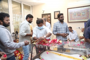 Celebs Pay Last Respects to Director K Viswanath Photos