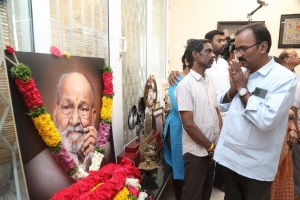 Celebs Pay Last Respects to Director K Viswanath Photos