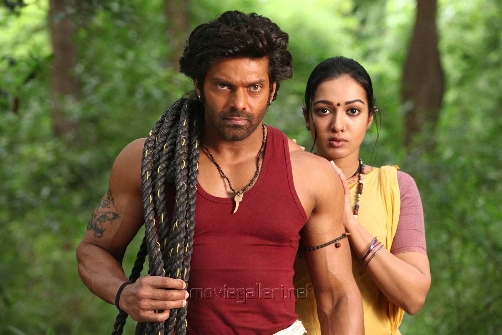 Tamil movies download. Индийский актер Арья Naan Kadavul. Тамильский актёр Арья.