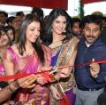 Kajal Agarwal & Deeksha Seth launches Kalamandir Showroom