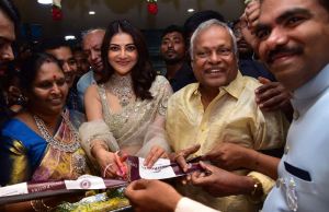 Kajal Agrawal launches Devi Pavitra Gold & Diamonds @ Kukatpally Photos