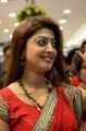 Actress Pranitha launches Kalamandir Showroom at Kakinada Photos