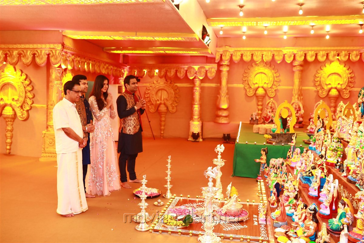 Kalyan Jewellers family Navratri party Photos