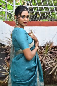 Actress Kamakshi Bhaskarla Saree Images @ Laila Movie Opening