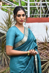 Actress Kamakshi Bhaskarla Saree Images @ Laila Movie Opening