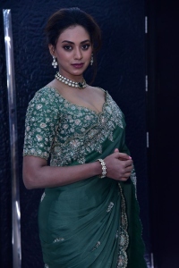 Actress Kamakshi Bhaskarla Green Saree Images