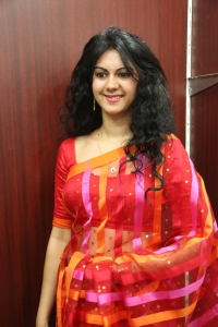 Actress Kamna Jethmalani Hot Transparent Red Saree Photos