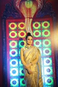 Actress Kangana Ranaut Cute Pics @ Chandramukhi 2 Pre Release