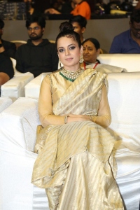 Actress Kangana Ranaut Pics @ Chandramukhi 2 Pre Release