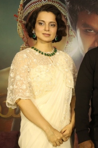Actress Kangana Ranaut Saree Stills @ Chandramukhi 2 Press Meet