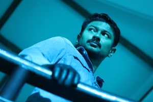 Actor Udhayanidhi Stalin in Kannai Nambathey Movie HD Images