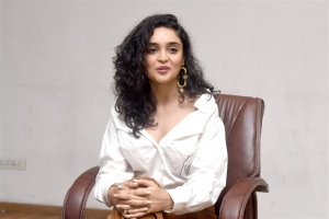 Anubhavinchu Raja Movie Actress Kashish Khan Interview Photos