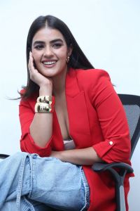 Double Ismart Actress Kavya Thapar Interview Images