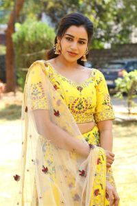 Actress Keerthana Stills @ Siddharth Roy Pre Release