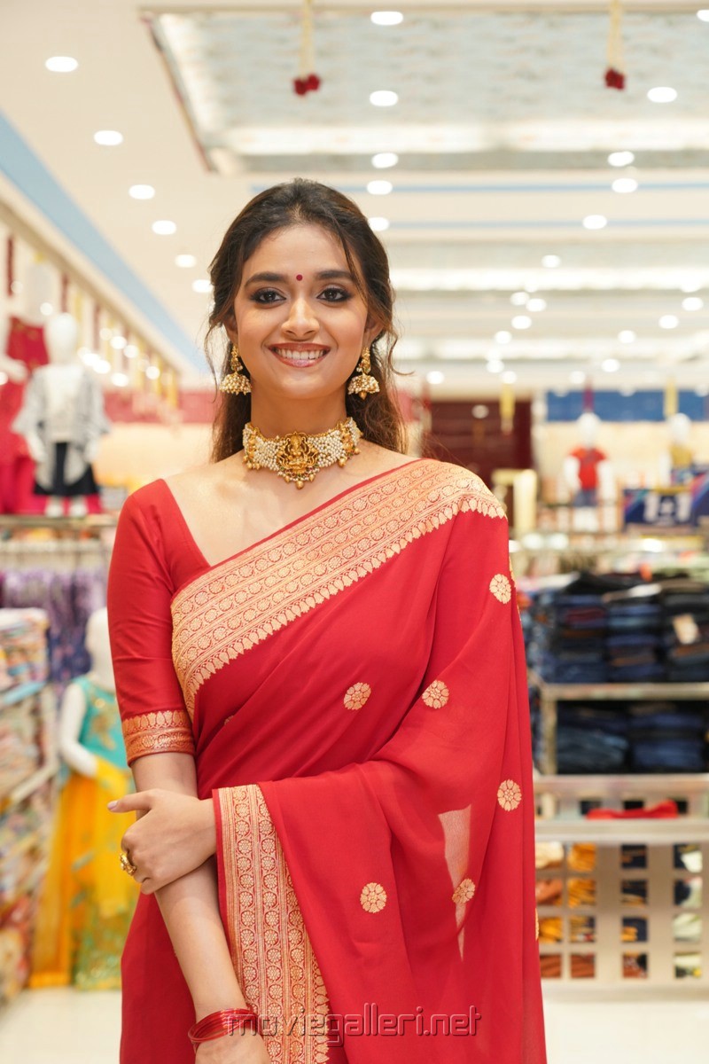 Actress-Keerthy-Suresh-Red-Saree-Photos-%40-Mancherial-CMR-Shopping-Mall-Opening-05ff47a.jpg