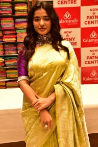 Actress Ketika Sharma Silk Saree Photos @ Kalamandir Showroom