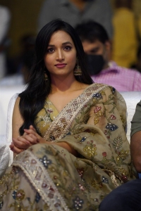 Actress Srinidhi Shetty @ KGF Chapter 2 Press Meet Hyderabad Photos