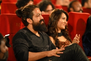 Hero Yash with Wife Radhika Pandit @ KGF 2 Trailer Launch Event Stills