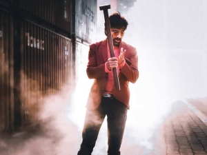 Ravi Teja in Khiladi Movie HD Images