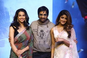 Meenakshi Chaudhary, Ravi Teja, Dimple Hayathi @ Khiladi Movie Pre Release Event Stills