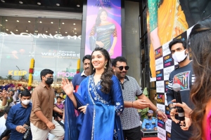 Actress Krithi Shetty Launches KLM Shopping Mall Gajuwaka Vizag Photos