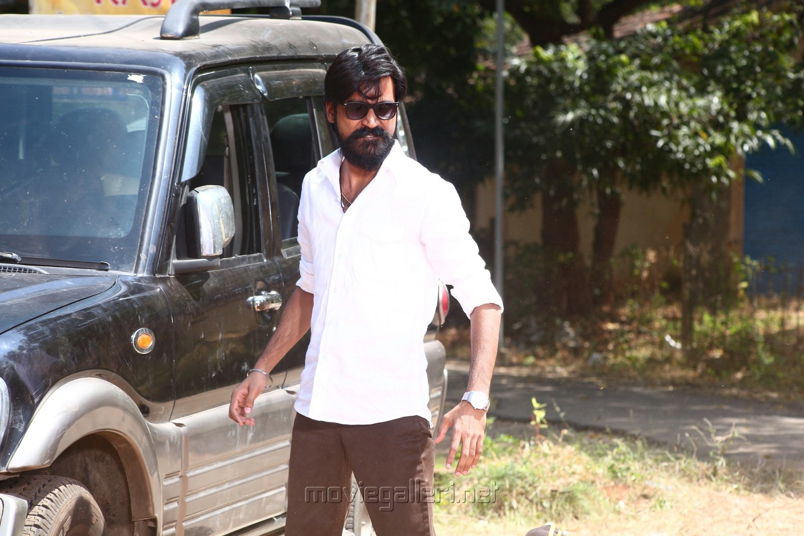 Kodi Movie Stills | Dhanush | Trisha | Anupama | Moviegalleri.net