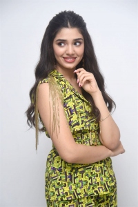 Macherla Niyojakavargam Krithi Shetty Press Meet Photos