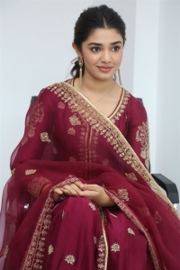 Actress Krithi Shetty Pictures @ Aa Ammayi Gurinchi Meeku Cheppali Interview