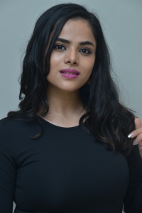 Neetho Movie Actress Kriti Garg Latest Pictures