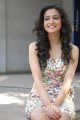 Cute Kriti Kharbanda New Stills