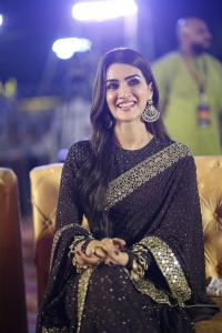 Adipurush Movie Actress Kriti Sanon Black Saree Photos