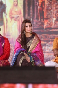 Actress Kriti Sanon Black Saree Photos @ Adipurush Pre Release