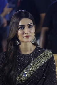 Actress Kriti Sanon Photos @ Adipurush Pre Release