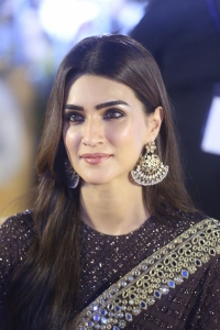 Adipurush Movie Actress Kriti Sanon Black Saree Photos