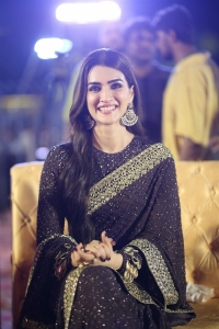 Adipurush Movie Actress Kriti Sanon Black Saree Photos