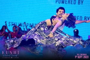 Samantha, Vijay Deverakonda @ Kushi Movie Music Concert Event Stills