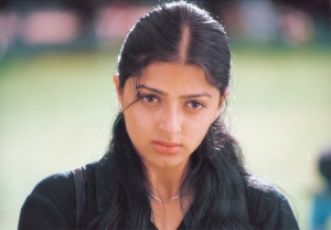 Kushi Movie Actress Bhumika Chawla HD Photos