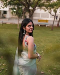 Actress Kushita Kallapu Saree Photoshoot Stills