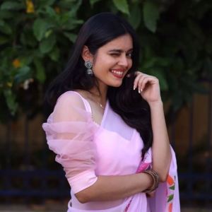 Actress Kushita Kallapu Saree Photoshoot Stills