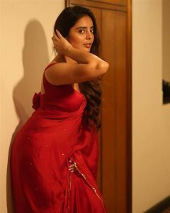 Actress Kushita Kallapu Saree Photoshoot Stills