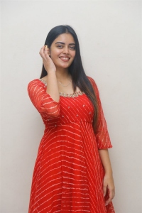 Neethone Nenu Actress Kushitha Kallapu Stills