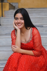 Neethone Nenu Actress Kushitha Kallapu Stills