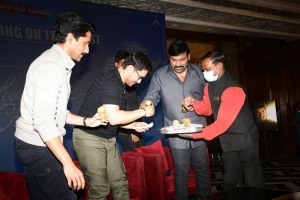Naga Chaitanya, Aamir Khan, Chiranjeevi @ Laal Singh Chaddha Telugu Trailer Launch Stills