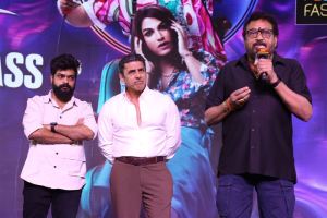 Babloo Prithiveeraj, Prudhvi Raj @ Laila Pre Release Event Stills