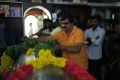 Vivek Pays Last Respects To Vinu Chakravarthy Photos