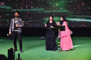 Singer Simha, Ramya Behara, Sravana Bhargavi @ Liger Pre Release Event Guntur Pictures